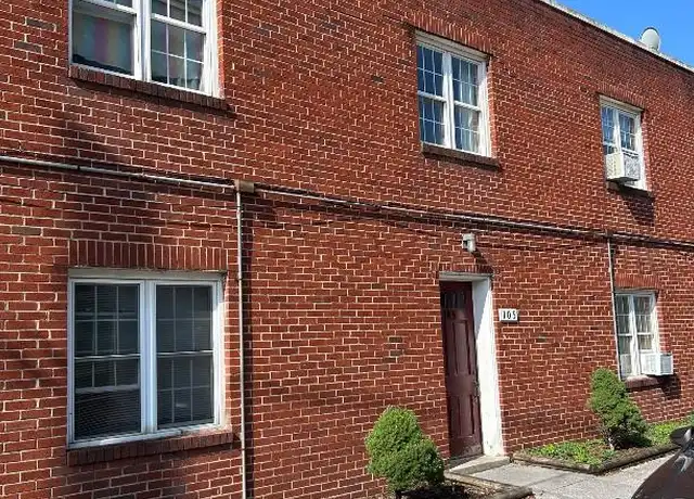 Property at 105 W Germain St, Winchester, VA, 22601, 1 bed, 1 bath, [object Object]