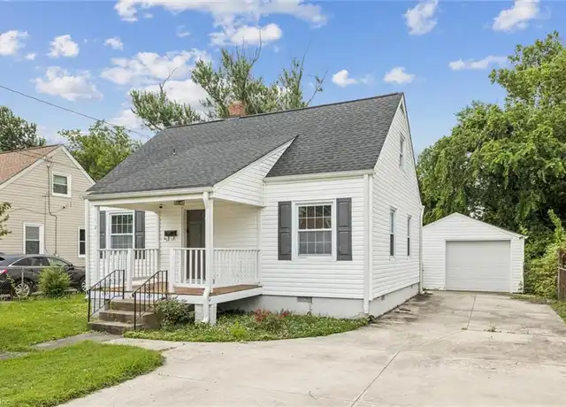 Property at 621 Chapel St, Hampton, VA, 23669, 3 beds, 2 baths, [object Object]