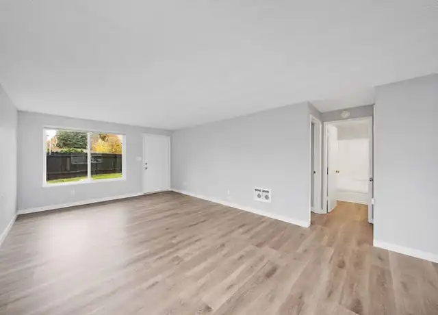 Property at 1022 NE 181st Ave Unit d6, Portland, OR, 97230, 3 beds, 1 bath, [object Object]