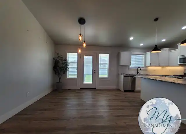 Property at 492 April Ave, Twin Falls, ID, 83301, 4 beds, 2 baths, [object Object]