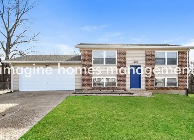 Property at 2916 Sean Pkwy, Saint Louis, MO, 63129, 4 beds, 2 baths, [object Object]