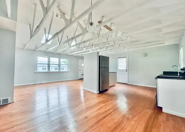 Property at 129 Sheldon Ter, New Haven, CT, 06511, 3 beds, 1 bath, [object Object]