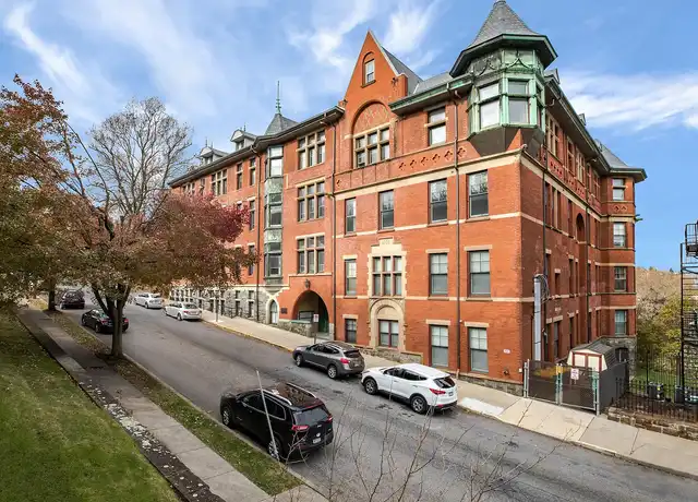Property at Brighton Court - 425 Brighton St, Bethlehem, PA, 18015, 2 beds, 2 baths, [object Object]