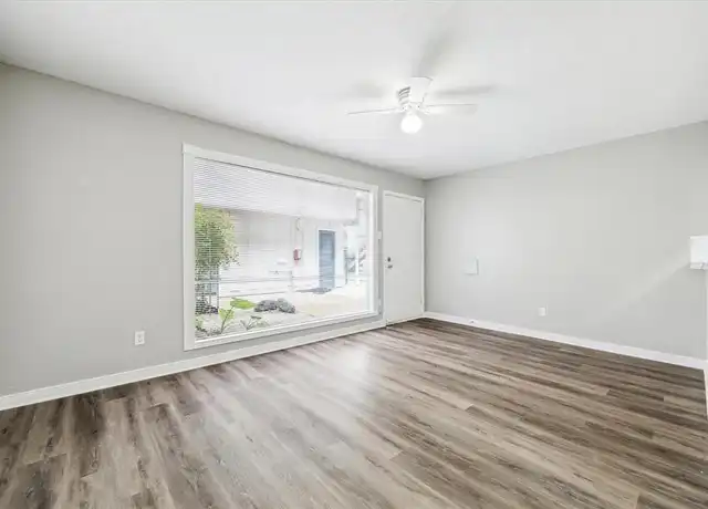 Property at 414 Marshall St Unit 09, Houston, TX, 77006, 1 bed, 1 bath, [object Object]
