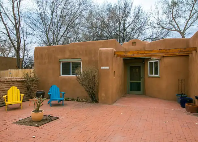 Property at 2820 Maximillian Rd NW, Albuquerque, NM, 87104, 2 beds, 2 baths, [object Object]