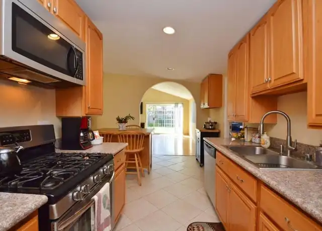 Property at 40455 Laiolo Rd, Fremont, CA, 94538, 3 beds, 1 bath, [object Object]