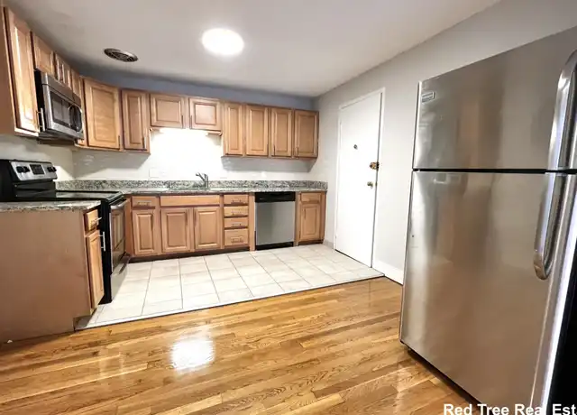 Property at 230 Babcock St Unit 4G, Brookline, MA, 02446, 2 beds, 1 bath, [object Object]
