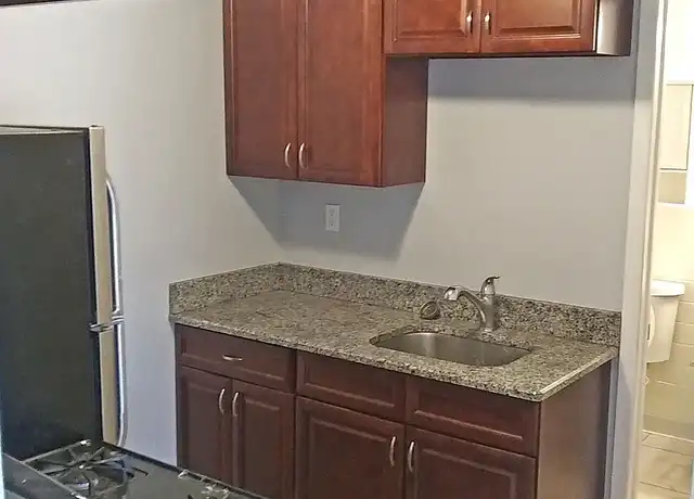Property at Redwood - 3778 W 33rd St, Cleveland, OH, 44109, 1 bed, 1 bath, [object Object]