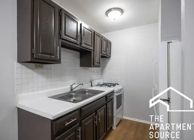 Property at 4612 N Beacon St Unit 1C, Chicago, IL, 60640, 1 bed, 1 bath, [object Object]