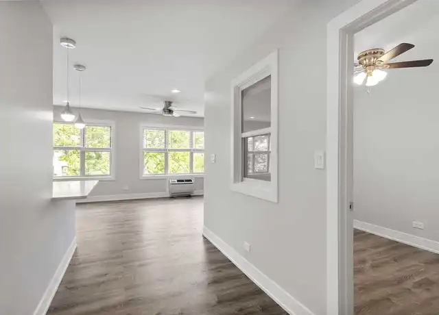 Property at The Sheridan Estes at Loyola Park - 7070 N Sheridan Rd, Chicago, IL, 60626, 3 beds, 1.5 baths, [object Object]