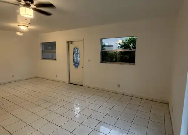 Property at 2315 Jackson St, Hollywood, FL, 33020, 2 beds, 1 bath, [object Object]