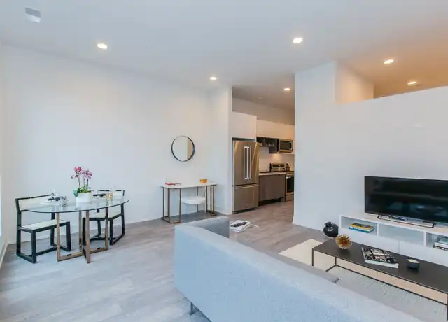 Property at 853 N Larrabee St Unit 302, Chicago, IL, 60610, 1 bed, 1 bath, [object Object]