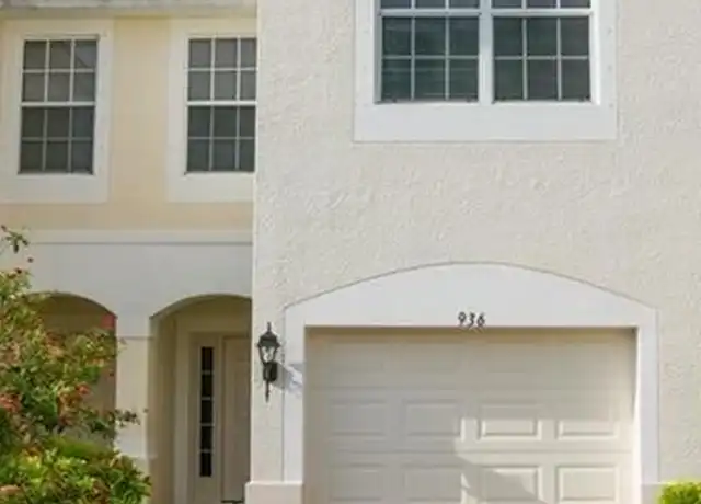 Property at 936 Hampton Cir #86, Naples, FL, 34105, 3 beds, 2.5 baths, [object Object]