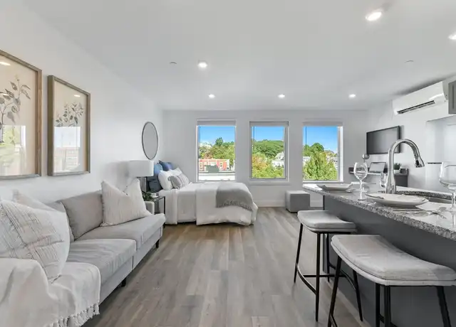 Property at 585 Essex St Ph 605, Lynn, MA, 01901, 0 beds, 1 bath, [object Object]