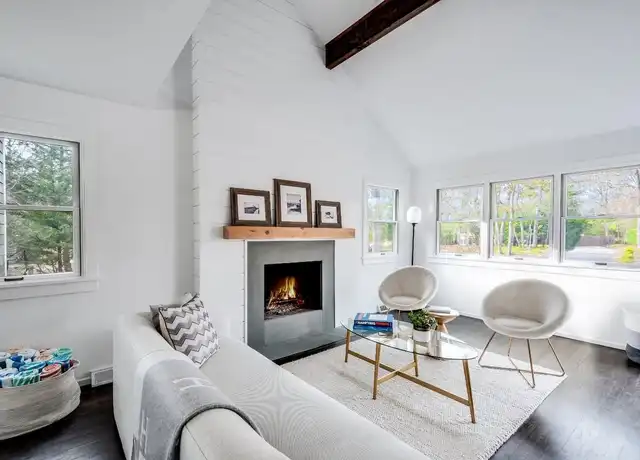 Property at 130 Town Ln, East Hampton, NY, 11937, 3 beds, 3 baths, [object Object]