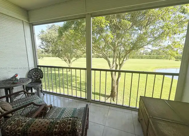 Property at 9820 S Hollybrook Lake Dr #202, Pembroke Pines, FL, 33025, 2 beds, 2 baths, [object Object]
