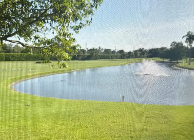 Property at 9820 S Hollybrook Lake Dr #202, Pembroke Pines, FL, 33025, 2 beds, 2 baths, [object Object]
