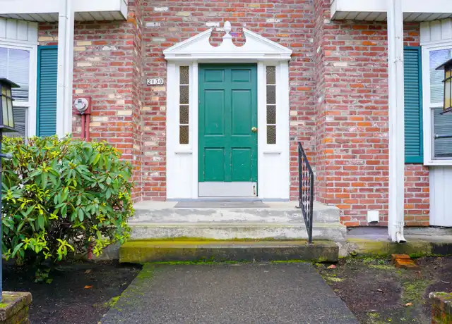 Property at 1332 NE 21st Ave Unit 1332-03, Portland, OR, 97232, 2 beds, 1 bath, [object Object]