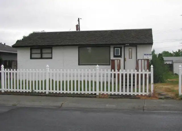 Property at 1008 W Kristine St, Moses Lake, WA, 98837, 2 beds, 1 bath, [object Object]