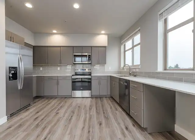 Property at One St. Helens - 1 St Helens Ave, Tacoma, WA, 98402, 1-2 bed, 1-2 bath, [object Object]