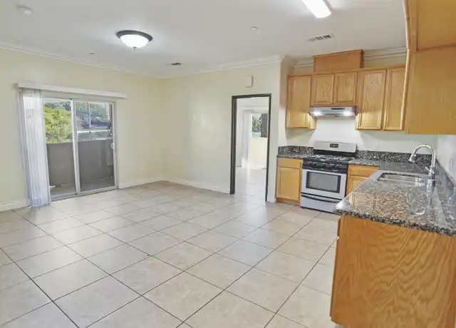 Property at 12713 San Fernando Rd Unit 201, Sylmar, CA, 91342, 2 beds, 2 baths, [object Object]