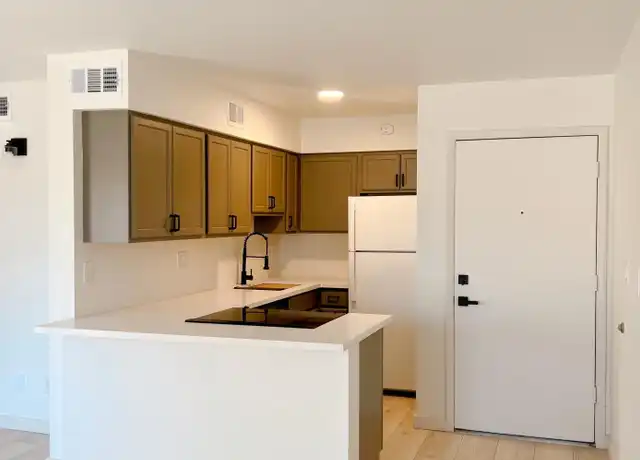 Property at 3131 W Cochise Dr #120, Phoenix, AZ, 85051, 0 beds, 1 bath, [object Object]