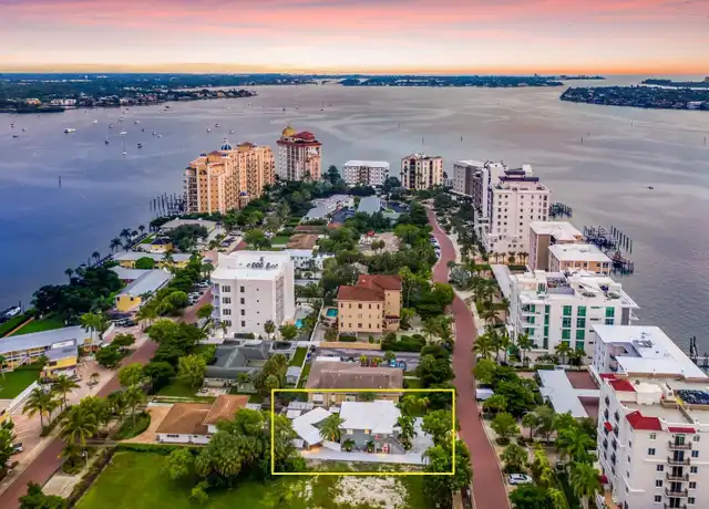 Property at 161 Golden Gate Pt Unit 4, Sarasota, FL, 34236, 1 bed, 1 bath, [object Object]