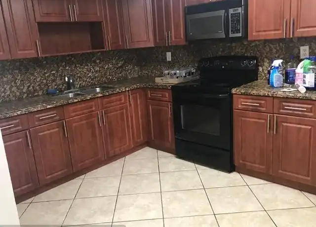 Property at 17809 NW 7th Ave, Miami, FL, 33169, 3 beds, 3 baths, [object Object]