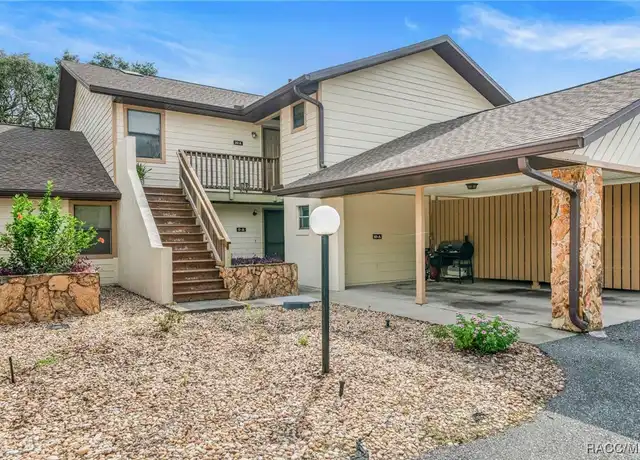 Property at 175 E Hartford St, Hernando, FL, 34442, 2 beds, 2 baths, [object Object]