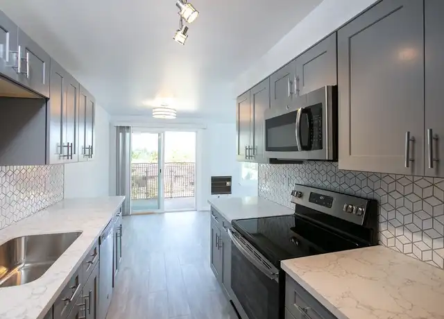 Property at 4321 SW Genesee St Unit 14, Seattle, WA, 98116, 2 beds, 1.5 baths, [object Object]