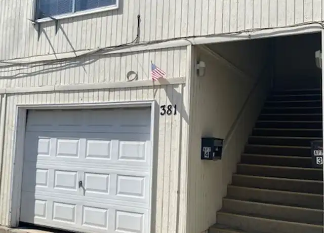 Property at 381 Alice St Unit 4, Medford, OR, 97501, 1 bed, 1 bath, [object Object]
