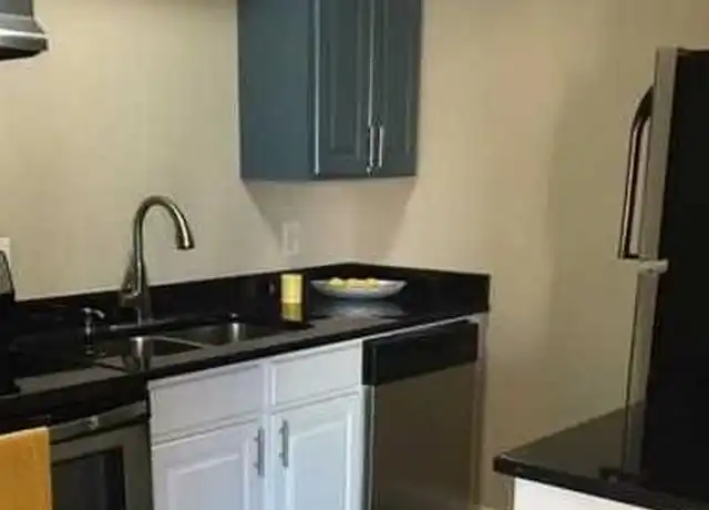 Property at 2316 N Garrett Ave, Dallas, TX, 75206, 1 bed, 1 bath, [object Object]