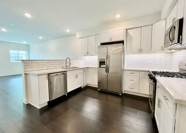 Property at 5758 Camellia Ave Unit 202, North Hollywood, CA, 91601, 2 beds, 2 baths, [object Object]