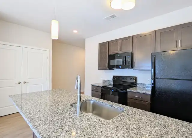 Property at Riverview Terrace - 132 Locust St, Columbia, PA, 17512, 1 bed, 1 bath, [object Object]