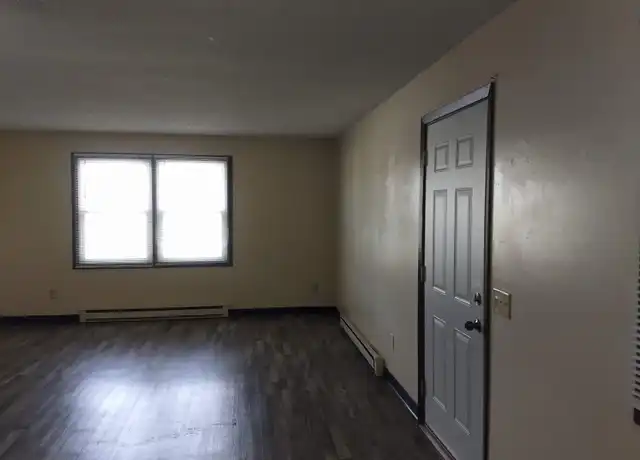 Property at 3143 Eldorado Blvd, Eau Claire, WI, 54701, 2 beds, 1 bath, [object Object]