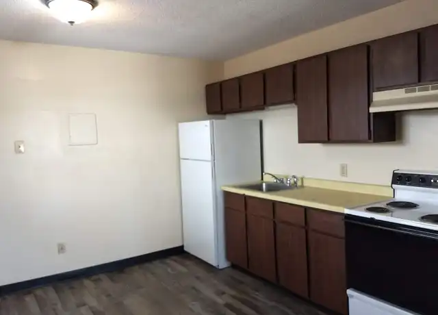 Property at 3143 Eldorado Blvd, Eau Claire, WI, 54701, 2 beds, 1 bath, [object Object]