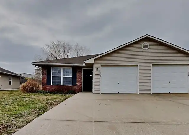 Property at 317 NW Woodbury Dr, Grain Valley, MO, 64029, 3 beds, 2 baths, [object Object]