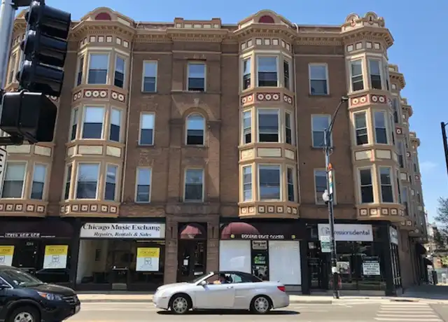 Property at 3264 N Clark St Unit 3266 2G, Chicago, IL, 60657, 1 bed, 1 bath, [object Object]