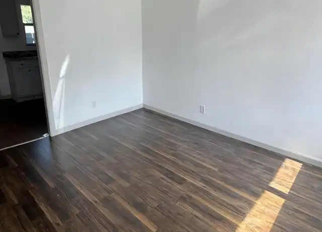 Property at 2106 SW A Ave, Lawton, OK, 73501, 1 bed, 1 bath, [object Object]