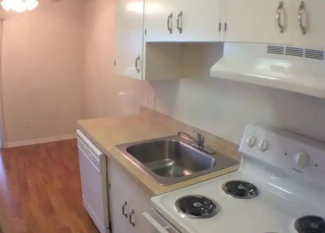 Property at 2621 SE Willard St, Milwaukie, OR, 97222, 1 bed, 1 bath, [object Object]