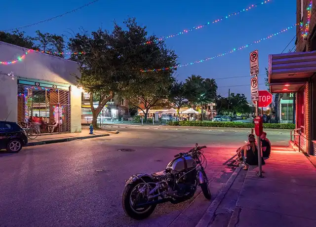 Property at 3551 Main St Unit A2-5, Houston, TX, 77002, 1 bed, 1 bath, [object Object]