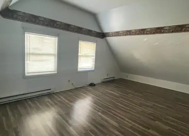 Property at 438 Union Ave Unit 3floor, West Haven, CT, 06516, 2 beds, 1 bath, [object Object]