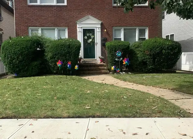 Property at 71 Evergreen Ave, Lynbrook, NY, 11563, 3 beds, 1 bath, [object Object]