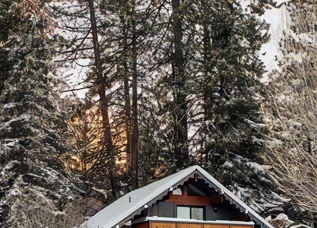 Photo of 1021 Club View Dr, Big Bear Lake, CA 92315