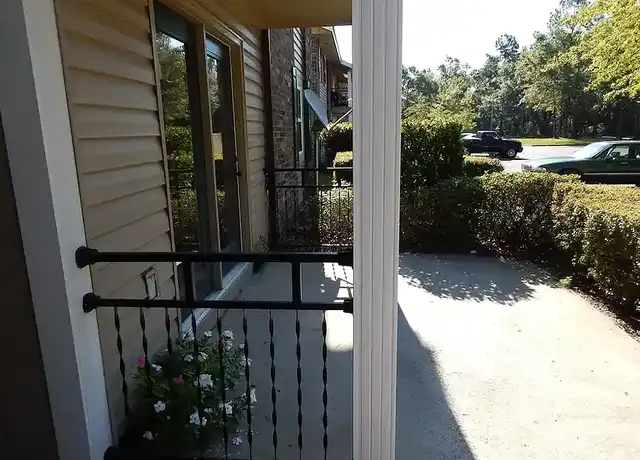 Property at Plantation Oaks - 831 Sniders Hwy, Walterboro, SC, 29488, 1-3 bed, 1 bath, [object Object]
