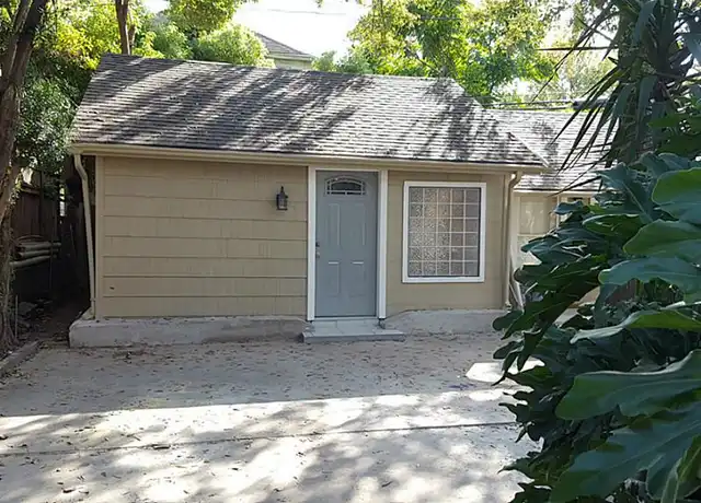 Property at 2021 W Main St Unit A, Houston, TX, 77098, 1 bed, 1.5 baths, [object Object]