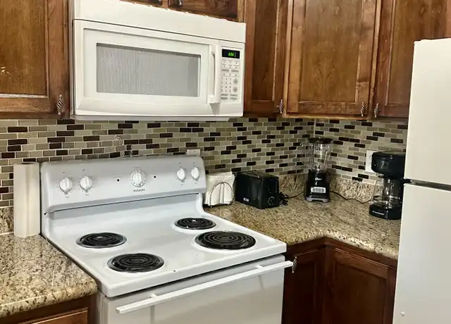 Property at 3238 Ashford St Unit P, San Diego, CA, 92111, 1 bed, 1 bath, [object Object]