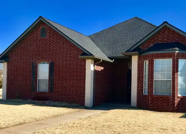 Property at 2520 Thomas Dr, Moore, OK, 73160, 3 beds, 2 baths, [object Object]