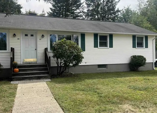 Property at 12 Saran Ave Unit 12, Bedford, MA, 01730, 2 beds, 1 bath, [object Object]