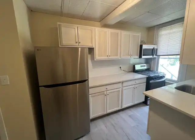 Property at 125 Sibley Ave Unit B, Ardmore, PA, 19003, 4 beds, 2 baths, [object Object]